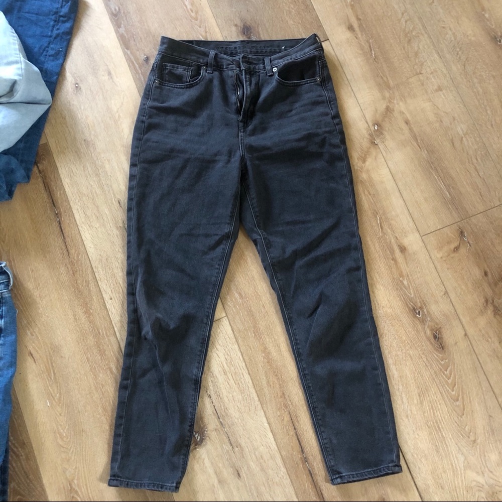 American Eagle Mom Jeans